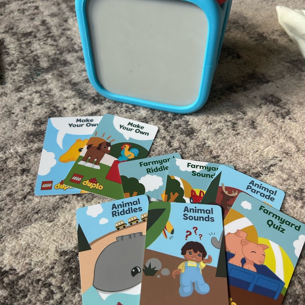 Yoto player and cards